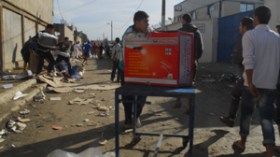 مواجهات  في  باش  جراح  بين  تجار  الأرصفة  وقوات  الأمن