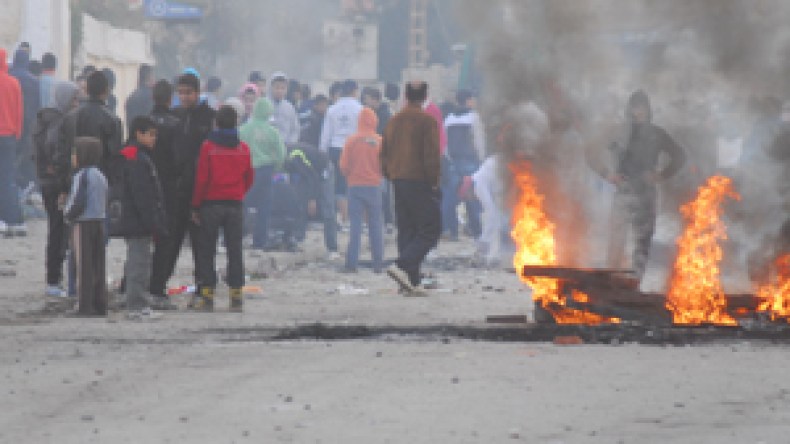 هذه مفاتيح غلق أبواب الانزلاق وتأمين الجزائر