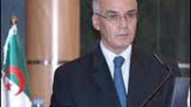 Youcef Yousfi présente le projet de loi de finances 2012 devant la Commission des finances de l’APN