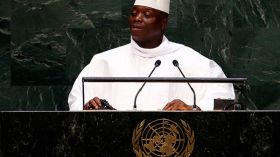 رئيس غامبيا يعلن بلاده “جمهورية إسلامية”