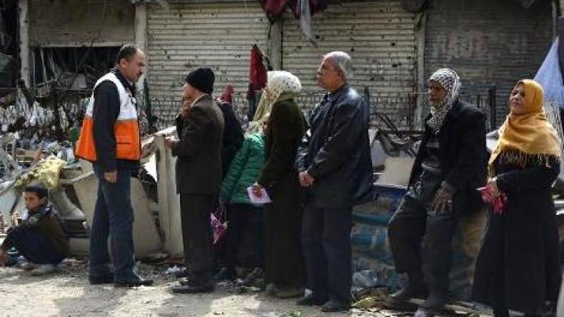 داعش يسيطر على أجزاء كبيرة من مخيم اليرموك قرب دمشق