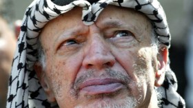 الخبراء الروس يستبعدون فرضية وفاة عرفات بالسم