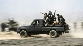 30 قتيلاً في اليمن جراء المعارك وغارات التحالف