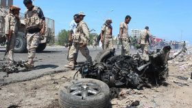 مقتل 13 جندياً في هجمات انتحارية ضد الجيش اليمني