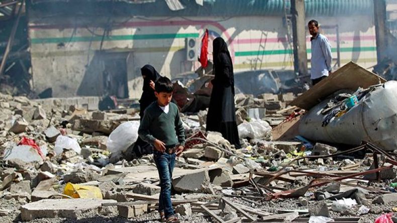 الغارديان: ثلث الغارات السعودية على اليمن أصابت مدنيين