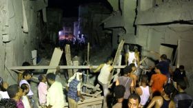 قتلى في غارات للتحالف على مدينة يسيطر عليها المتمردون