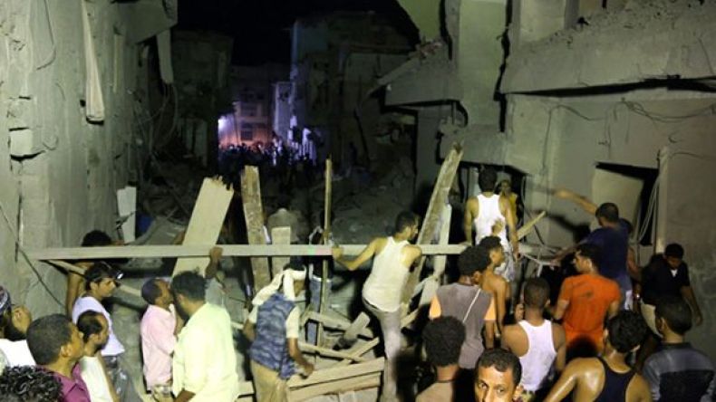 قتلى في غارات للتحالف على مدينة يسيطر عليها المتمردون