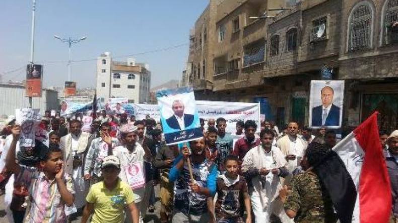 جماعة الحوثي تفرج عن ثلاثة من قيادات حزب الإصلاح