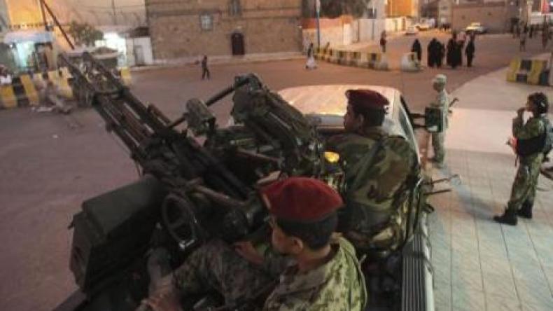 انفجار أمام القصر الجمهوري في صنعاء