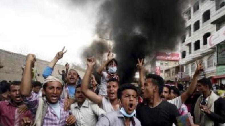 مقتل خمسة متظاهرين في احتجاجات مناوئة للحوثيين في تعز