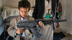 تنظيم القاعدة ينظم مسابقة في اليمن والجائزة الأولى كلاشنيكوف!