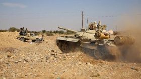 التحالف يتوعد الحوثيين بعد اعتراض صاروخ آخر فوق السعودية