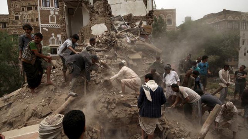 طائرات التحالف تقصف صنعاء قبل محادثات جنيف