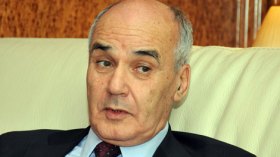 إمدادات الجزائر من الغاز لإيطاليا تتراجع إلى النصف