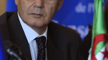 Youcef Yousfi: 'OPEC faces risk from oil price slump'