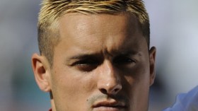 ماذا فعل زياني غير تغيير لون شعره؟!