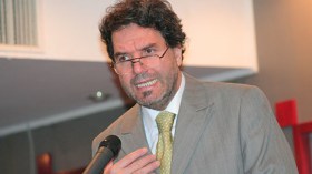 أمين الزاوي ينافس إسماعيل يبرير على جائزة محمد ديب