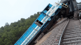 خراب الحكومات السابقة