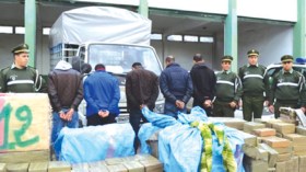 هكذا سقطتْ “طُرود طنجة” للحشيش المغربي في قبضة الأمن!