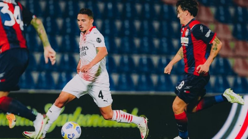 بند جديد في عقد بن ناصر مع الميلان