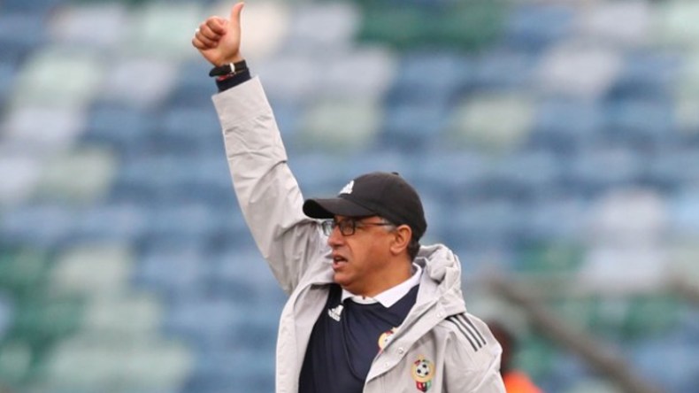 عادل عمروش يغادر المنتخب الليبي