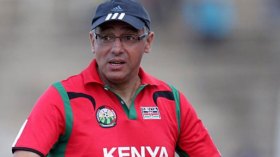 عادل عمروش: مُنافس الجزائر يلعب كرة “ساذجة”