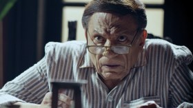 عادل إمام يُنهي شائعات تأجيل “فالنتينو”.. انطلق التصوير!