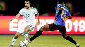 نابولي يراجع حساباته وقد يحتفظ بوناس الموسم القادم