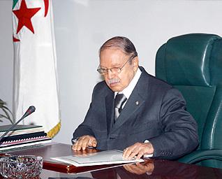 President Bouteflika highlights the need to combat bureaucracy