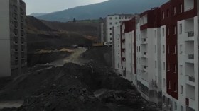 المحولون إلى موقعي 1000 و2600 ضحايا تلاعب بين عدل وشركة “كوزو التركية”