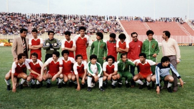 “غريب” يقتحم تدريبات أشبال سعدان ومسؤولون بالفاف “يدغدغون” حناشي