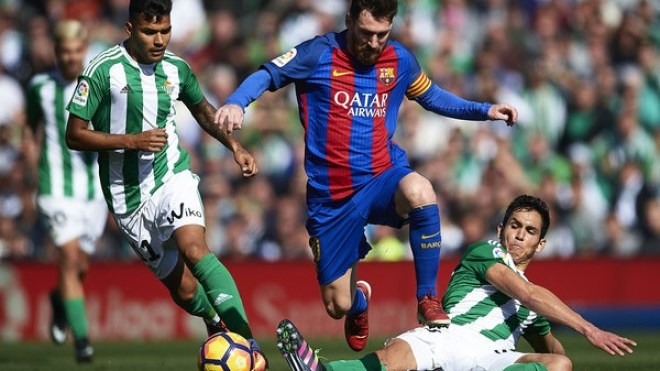 هل تجاوزت كرة ماندي خط المرمى أمام برشلونة؟!