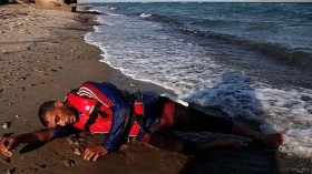 مصرع 11 شخصا وفقدان 40 آخرين في بحر ايجه