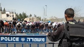 شرطة الاحتلال تفرض قيودا على دخول المصلين إلى الحرم القدسي