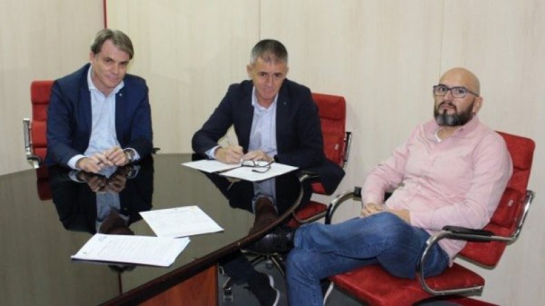 ألكاراز.. من “الخضر” إلى القسم الثاني الإسباني