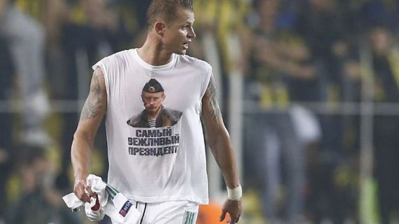لاعب روسي يستفزّ الأتراك بقميص “بوتين”