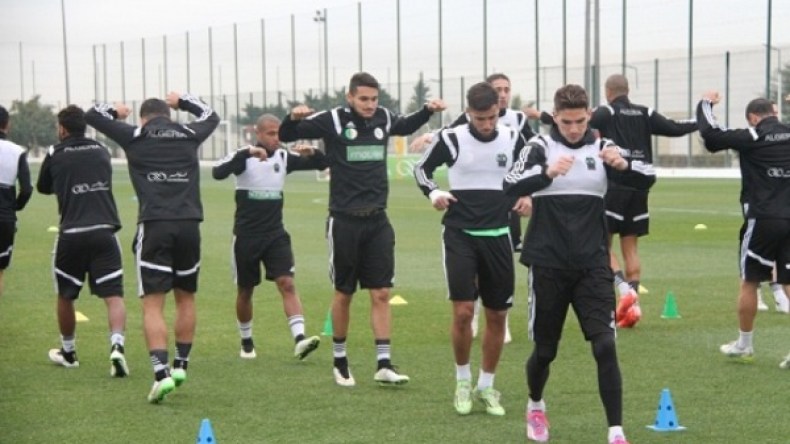 غلام يتماثل للشفاء