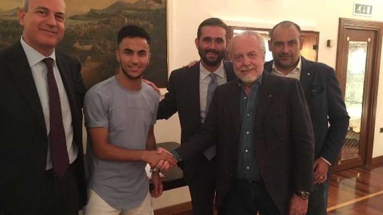 رسميا.. آدم الوناس ينضمّ إلى نابولي