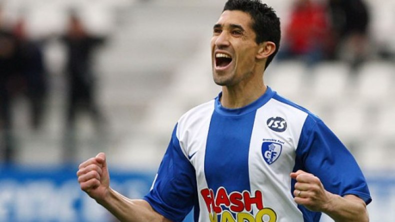 أكرور على خطى مالديني وكوستاكورتا وروماريو…