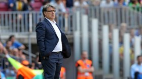 ميسي و دي ماريا يسخران من مدرب الأرجنتين ويدفعان الثمن غاليا