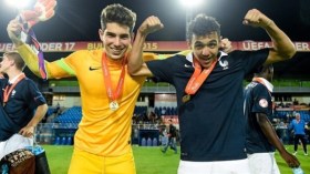 شبلان من أصول جزائرية يساهمان في التتويج الأوروبي لفرنسا