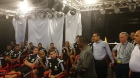 وزير الرياضة الغيني يزور مقر “محاربي الصحراء”