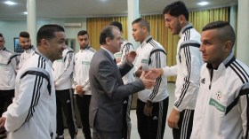وزير الشباب والرياضة يزور المنتخب الوطني آمال