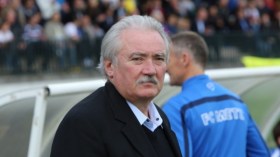 رئيس نادي ماتز مستاء من مشاركة كسحي في “الكان”