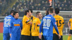 عودية يطرد بـ “قسوة”!