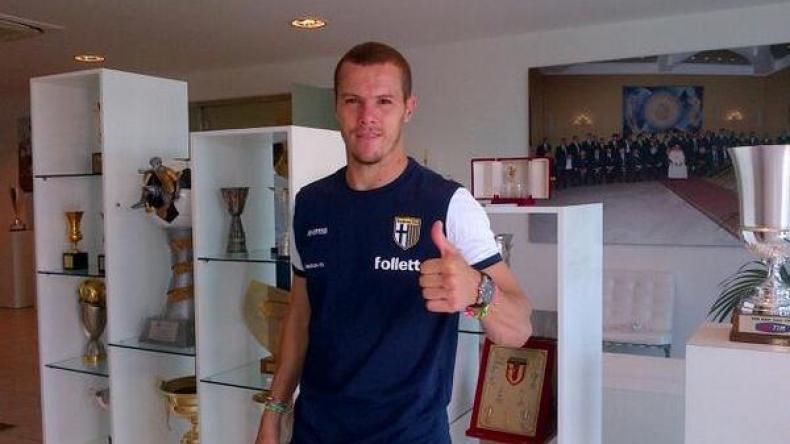 مصباح يعود إلى بارما