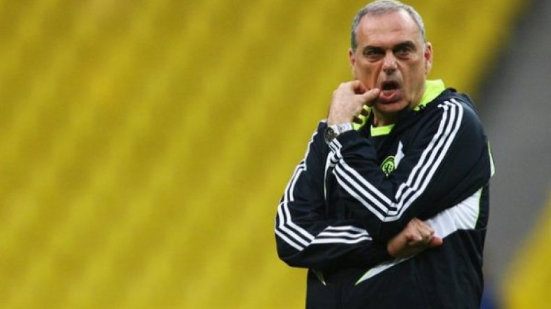 مدرب غانا غير مرغوب فيه بإفريقيا لأنه صهيوني