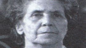 لاليام نفيسة حمود.. المجاهدة التي مارست الطب في معاقل الثورة