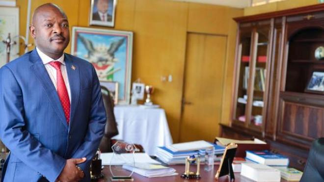 ماذا فعل رئيس البورندي بعدما “أُهين” في مباراة كروية؟