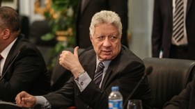 “المثير للجدل” مرتضى منصور يقود وفد الزمالك القادم إلى الجزائر